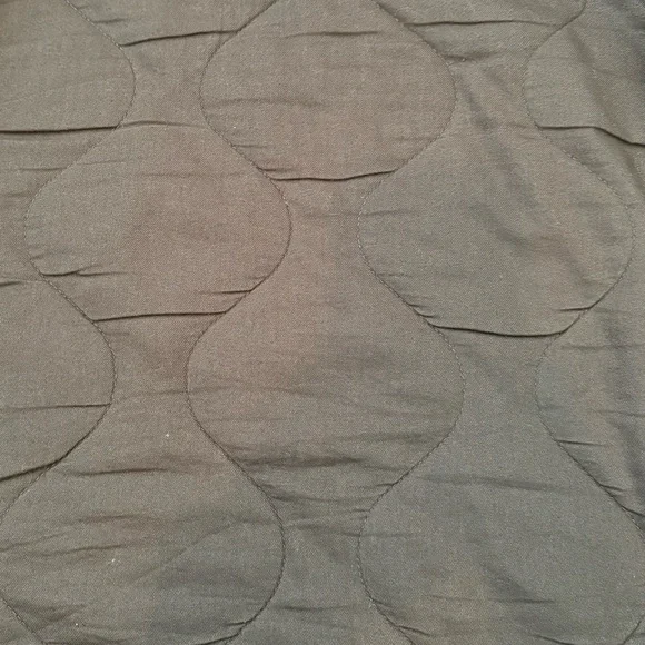 The North Face Quilted Shacket - Picture 9 of 12